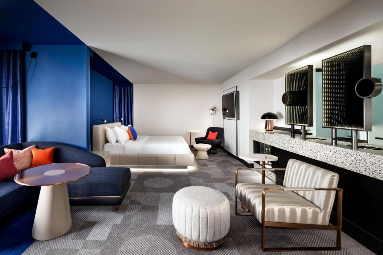 W Toronto Hotell Exteriör bild