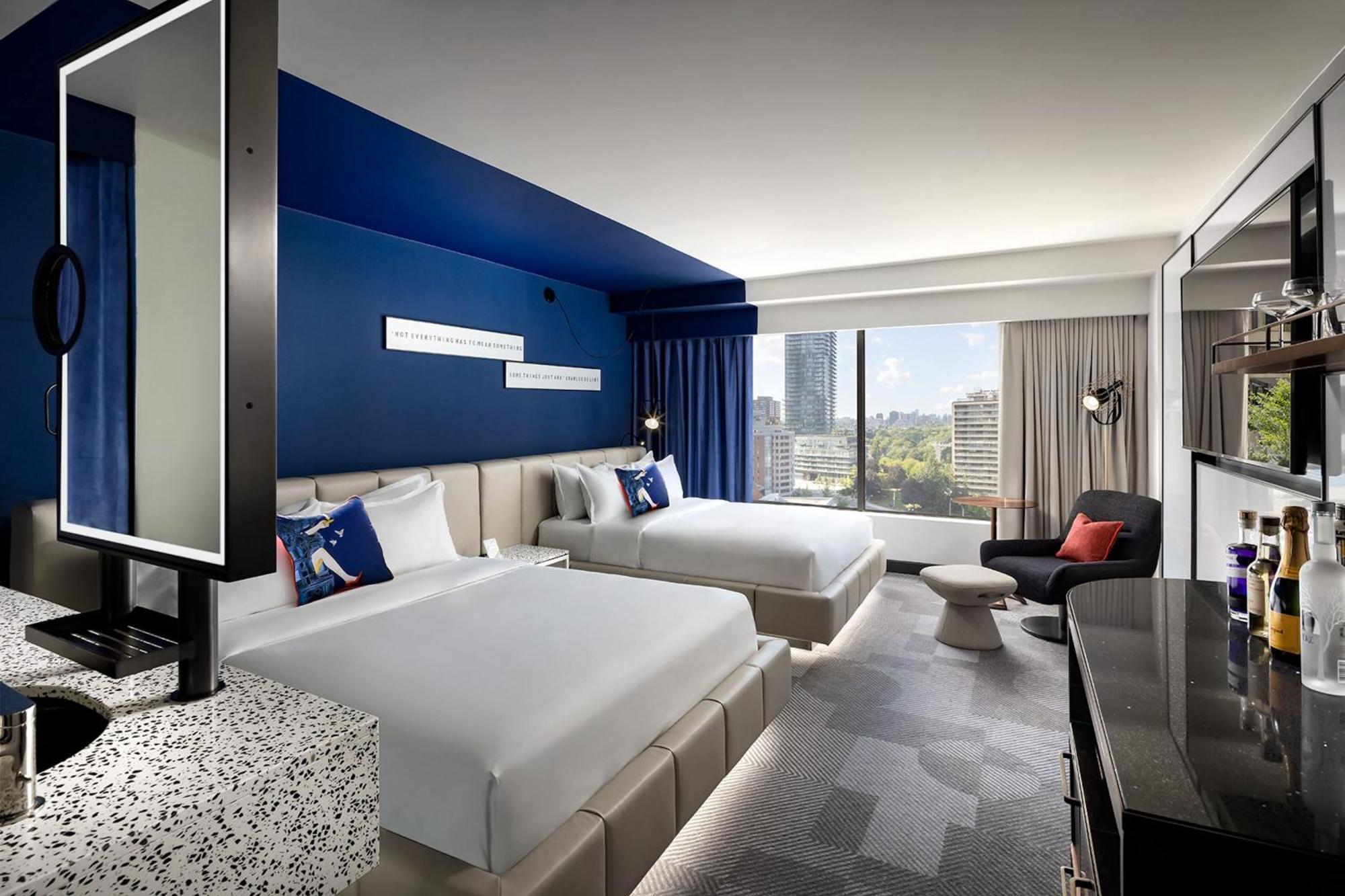 W Toronto Hotell Exteriör bild